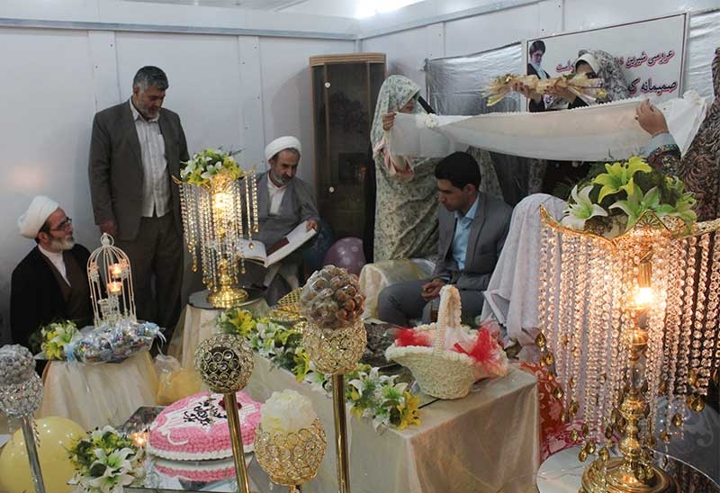 بقاع متبرکه میزبان برگزاری عقد ازدواج جوانان در استان یزد