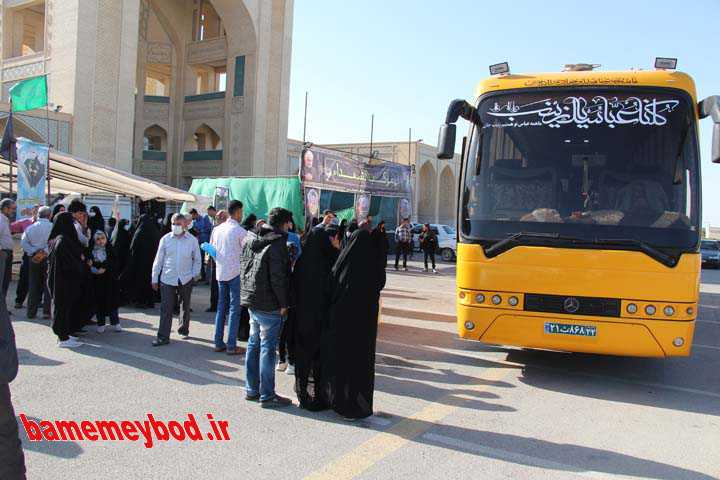 43 نفر بافنده میبدی فرش عتبات عالیات به سفر زیارتی مشهد مقدس اعزام شدند