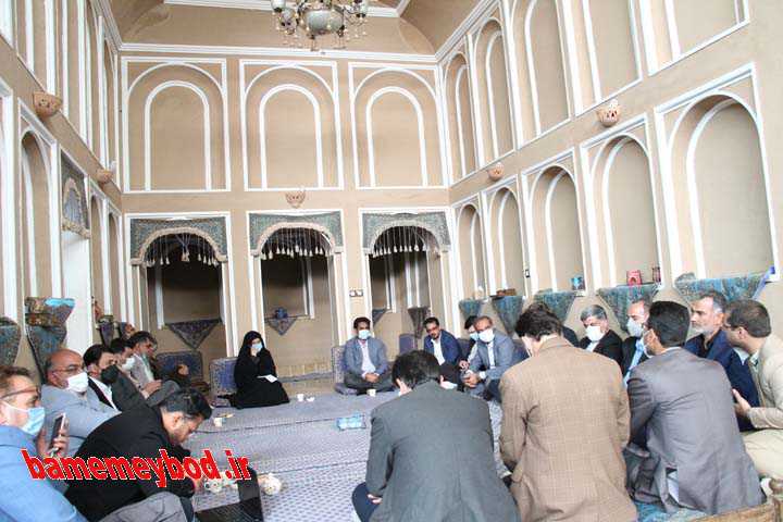 شهر تاریخی میبد نقش مهمی در توسعه استان یزد دارد