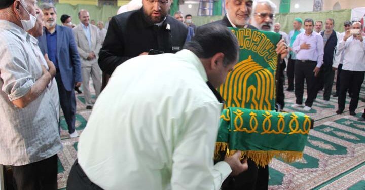 حضور خادمان رضوی در مسجد امام شهیدیه میبد