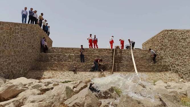 حضور نجاتگران و داوطلبان جمعیت هلال احمر میبد در مانور آمادگی در برابر سیل