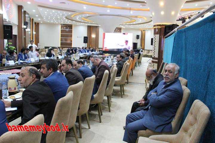 نشست شهرداران و روسای شوراهای اسلامی شهرهای استان یزد در میبد