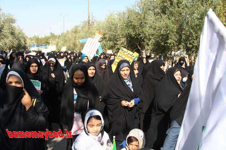 حضور پرشور مردم انقلابی میبد در راهپیمایی 13 آبان