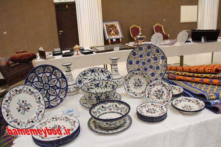 نمایشگاه صنایع دستی در هتل کریاس پلاس میبد