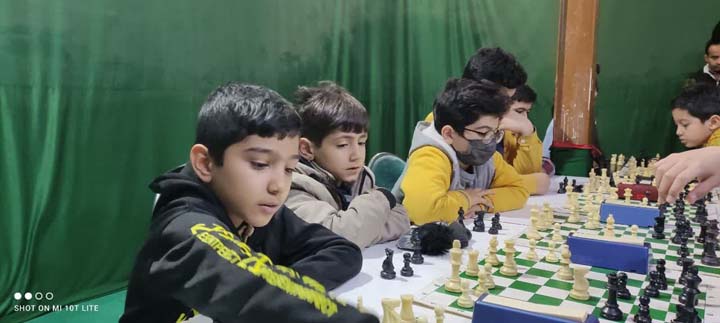 مسابقات شطرنج جام یلدا در میبد برگزار شد