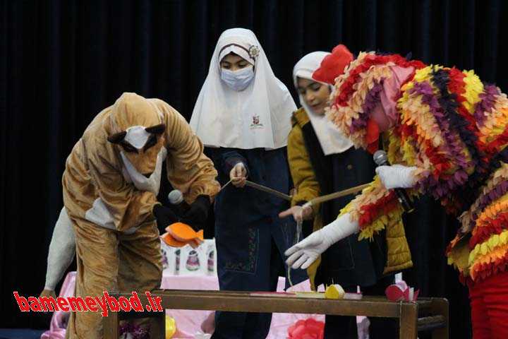جشن تکلیف دانش آموزان مدرسه شاهد حاج غلامرضا زارعشاهی میبد