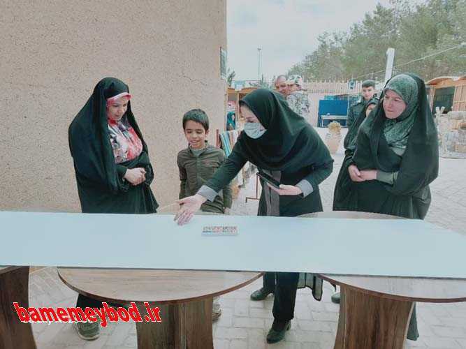 پایگاه نوروزی مراکز مثبت زندگی وموسسات حوزه پیشگیری بهزیستی میبد راه اندازی شده در محوطه برج کبوترخانه