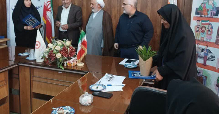 تجلیل از پرسنل اورژانس اجتماعی میبد