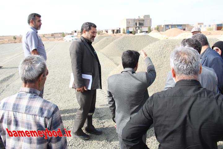 بازدید از پروژه آسفالت روستای حجت آباد میبد