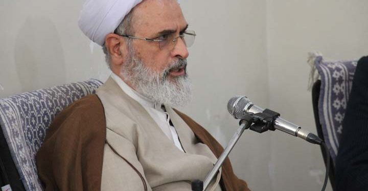 جلسه آیت الله اعرافی با صنعتگران، شرکتهای دانش بنیان، قطعه سازان و نمایندگان تشکلات کارگری میبد