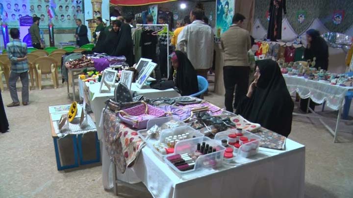 نمایشگاه مشاغل خانگی در بیت الرقیه شهیدیه میبد