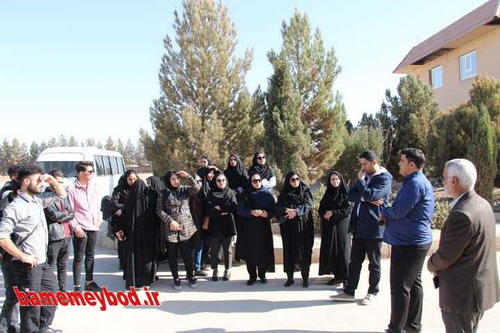 بازدید دانشجویان دانشگاه اردکان از تصفیه خانه شهرک صنعتی جهان آباد میبد