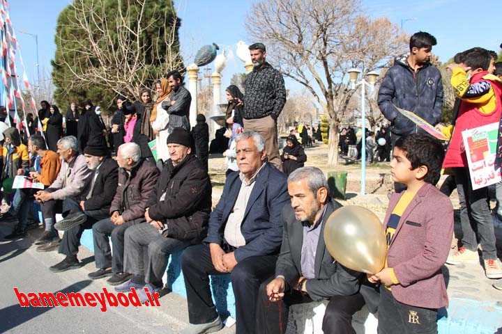 راهپیمایی پر شور میبدی ها در یوم الله 22 بهمن