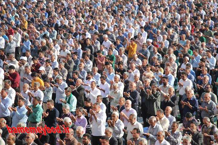 نماز عید سعید فطر با حضور پر شکوه مردم در میبد