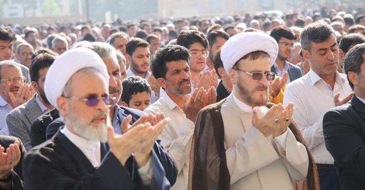 نماز عید سعید فطر در میبد