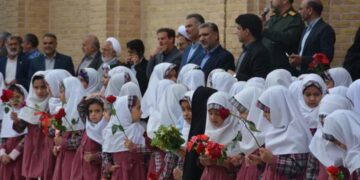 گرامیداشت مقام معلم از سوی شهردار و شورای اسلامی شهر میبد