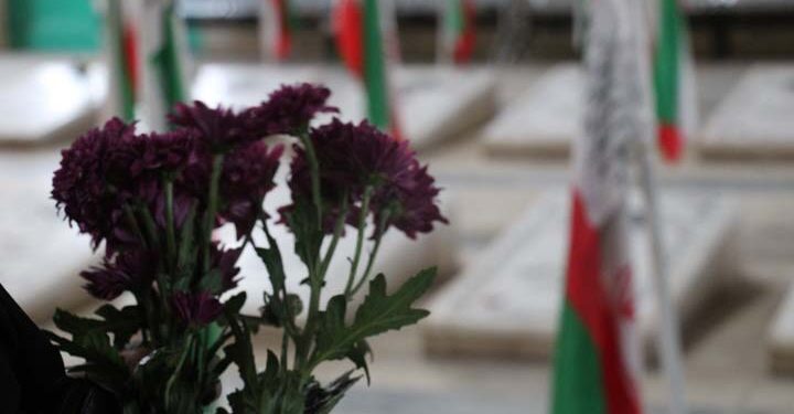 غبارروبی گلزار شهدای زیلوباف