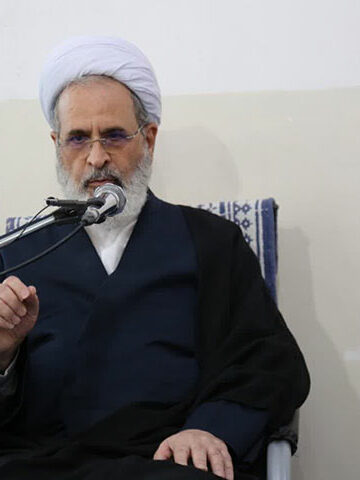جلسه آیت الله اعرافی با جوانان اعتدالی استان یزد