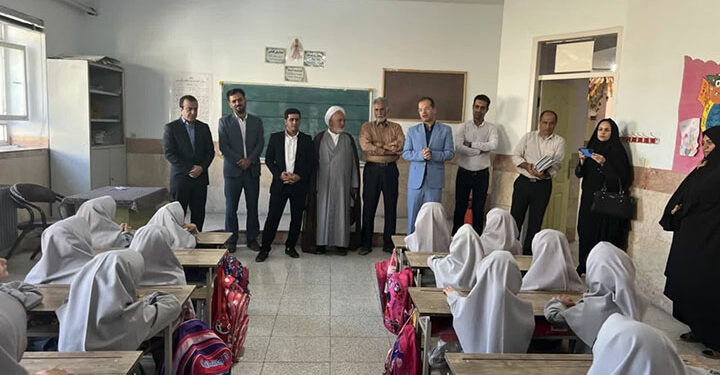 پیوستن دانش آموزان میبدی به پویش کاهش مصرف پلاستیک