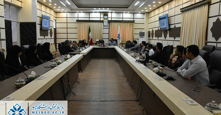 نشست هم اندیشی «مطالبات و انتظارات اساتید از دانشجویان»